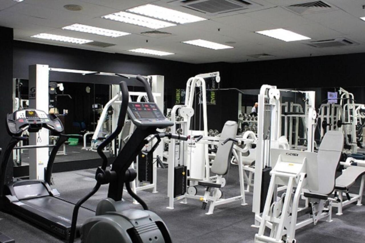 Pacific Regency Hotel Suites Куала-Лумпур Екстер'єр фото A typical gym