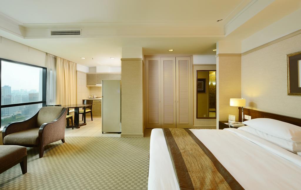 Pacific Regency Hotel Suites Куала-Лумпур Екстер'єр фото A suite at the Shangri-La Hotel, Kuala Lumpur