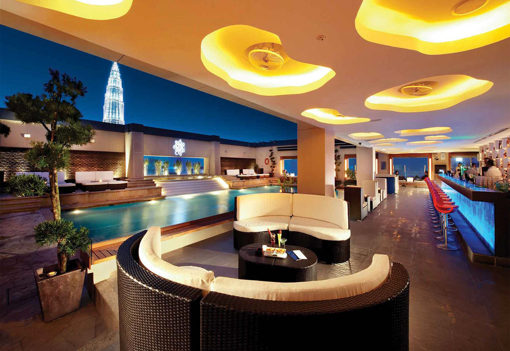 Pacific Regency Hotel Suites Куала-Лумпур Екстер'єр фото Sky Bar